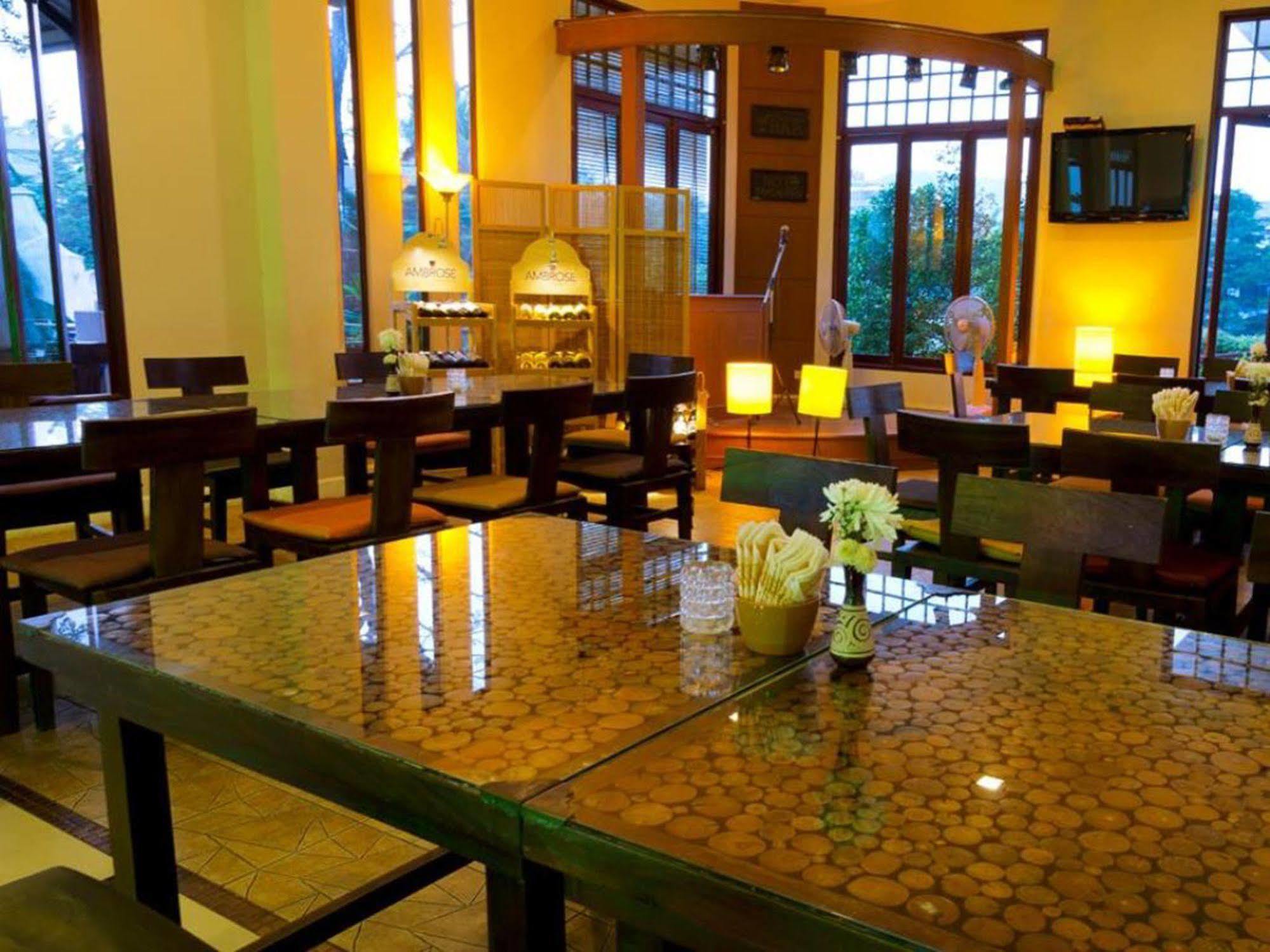 Loei Pavilion Resort Hotel Exterior photo
